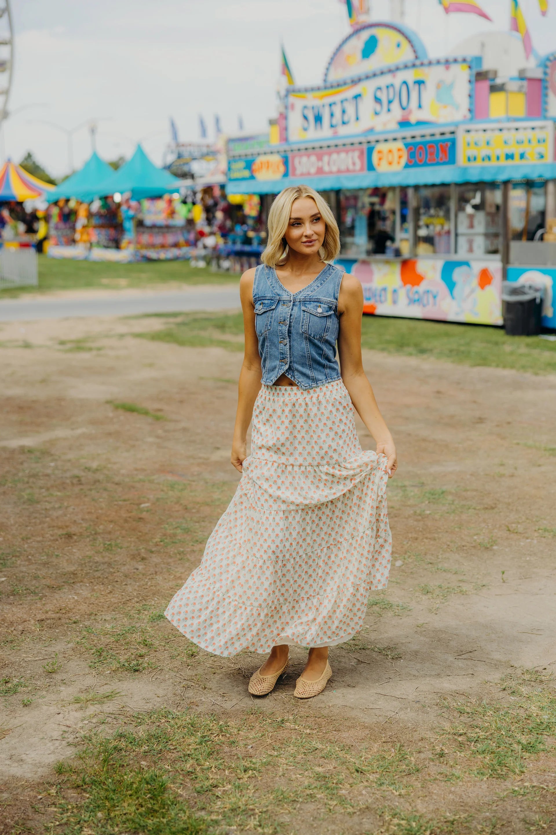 CIRCULAR SKIRT IN CORAL CARNATION