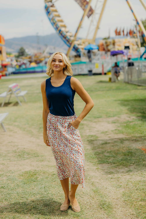 TEXTURED MIDI SKIRT IN TUSCAN TOMATO