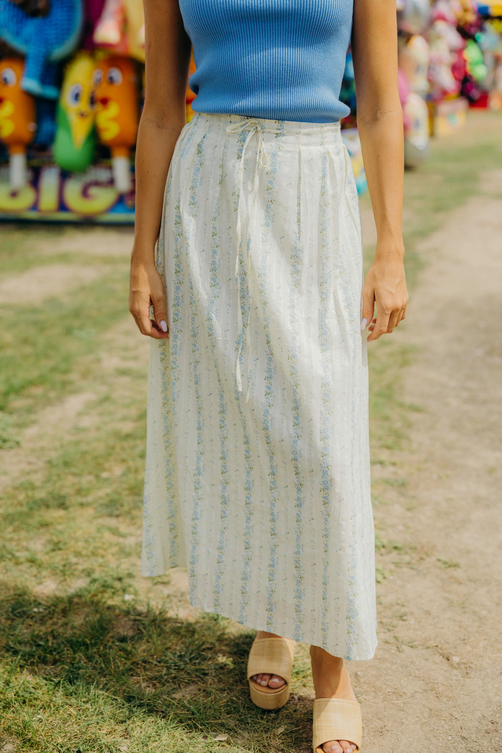 COLUMN SKIRT IN PETAL PARADE
