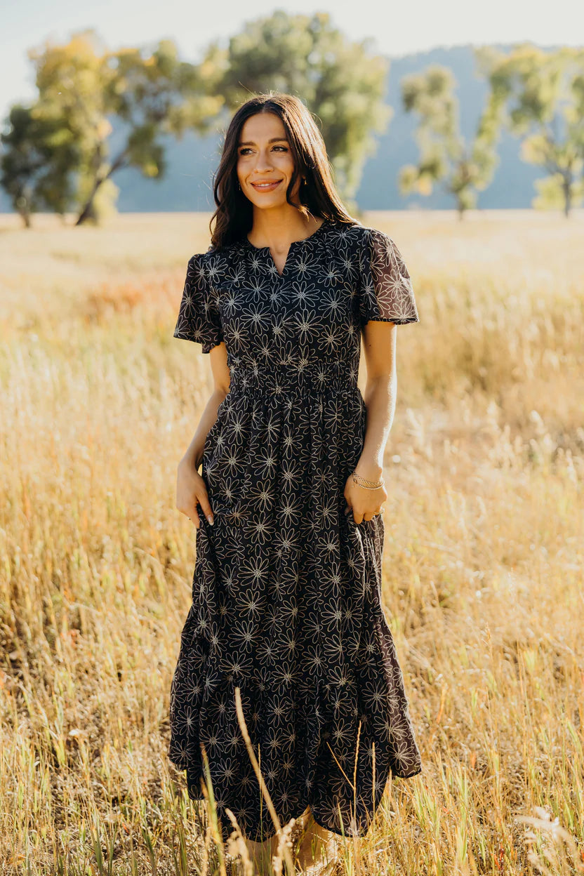 THE GILLIE IN BLACK SUNFLOWER